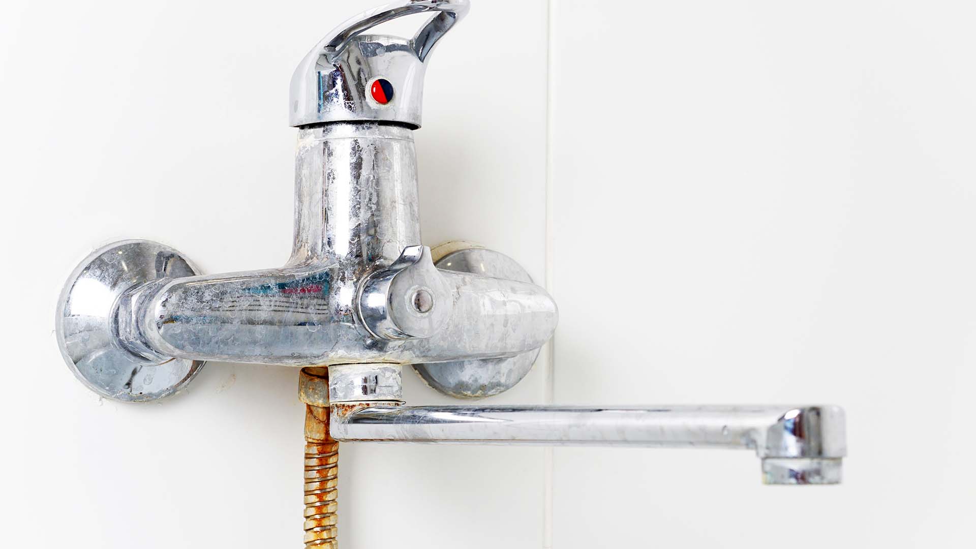 Kalk am Wasserhahn