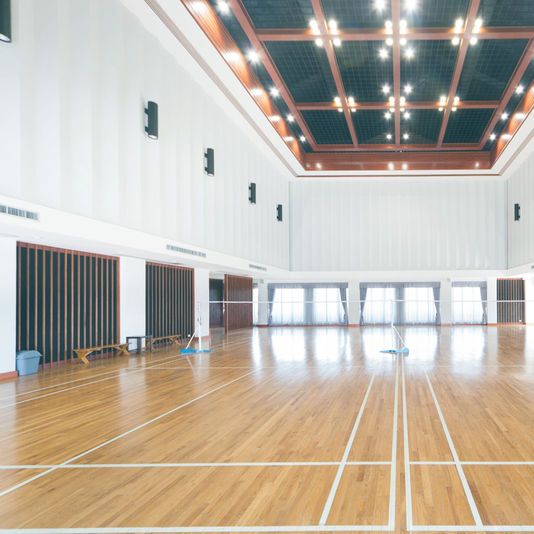 Sportzentren und Schulen